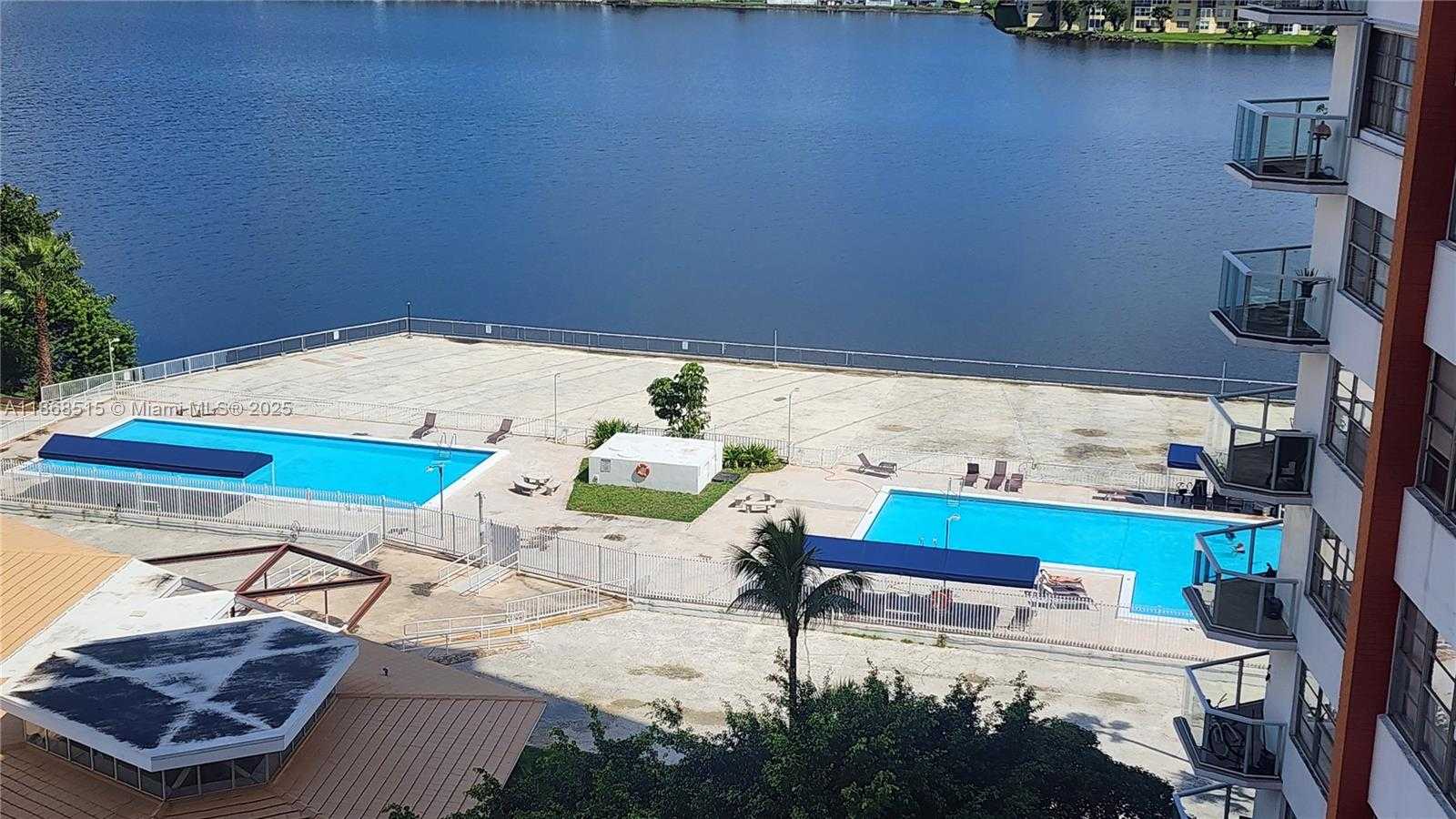 Small Image of 1351 NORTH EAST MIAMI GARDENS DR #922E, Miami Number 12