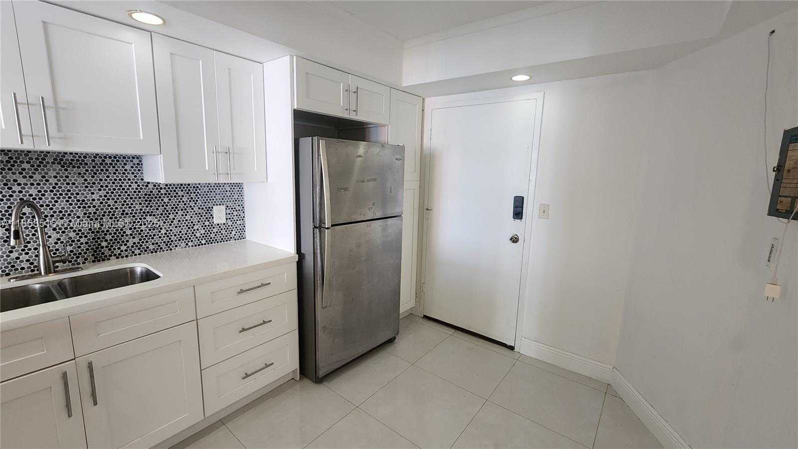 Small Image of 1351 NORTH EAST MIAMI GARDENS DR #922E, Miami Number 7