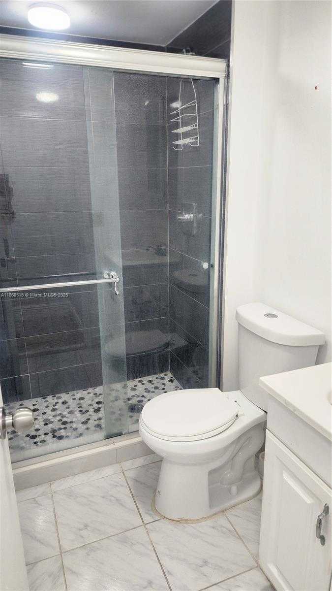 Small Image of 1351 NORTH EAST MIAMI GARDENS DR #922E, Miami Number 8