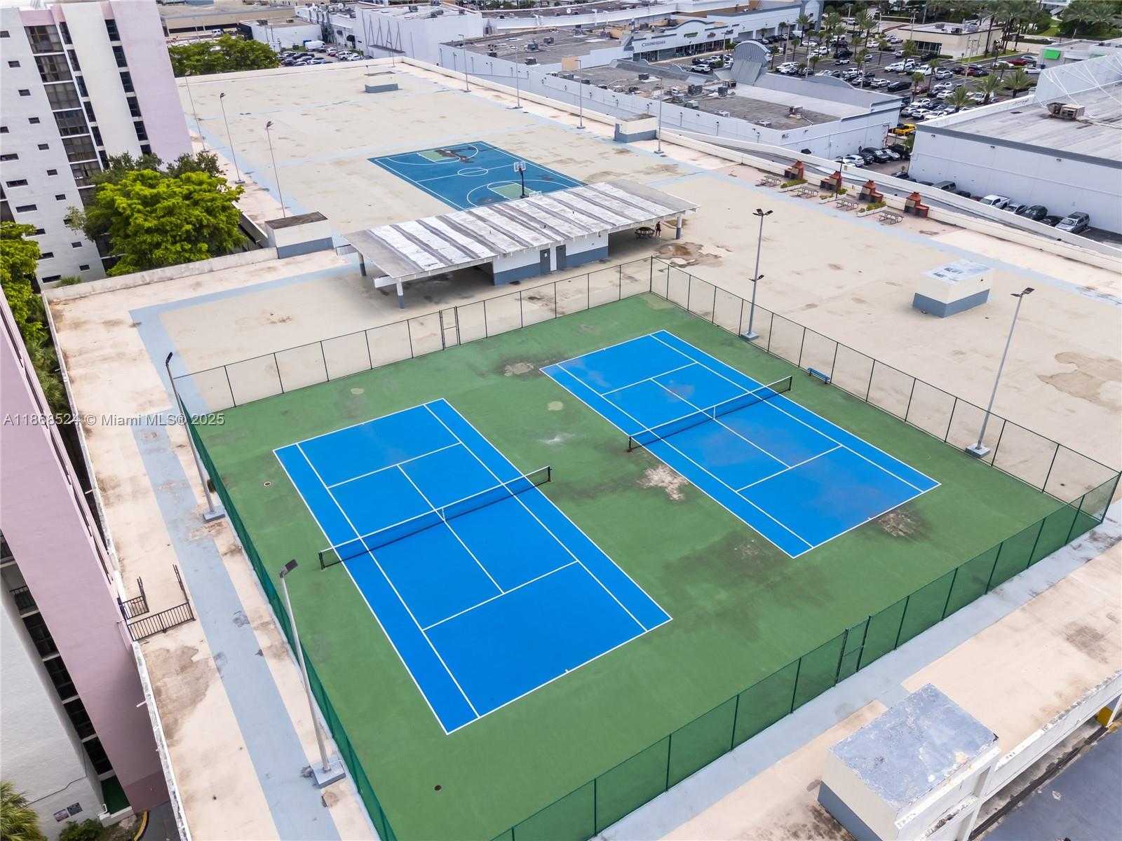 Small Image of 16909 NORTH BAY RD #221, Sunny Isles Beach Number 10