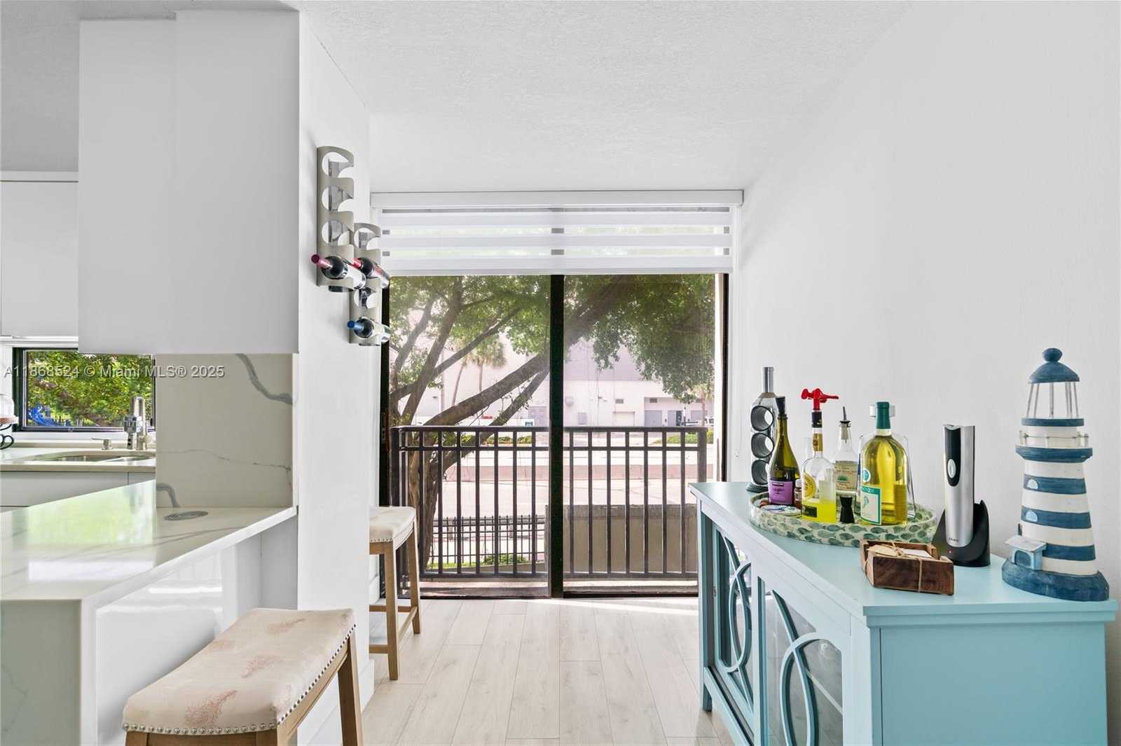 Small Image of 16909 NORTH BAY RD #221, Sunny Isles Beach Number 29