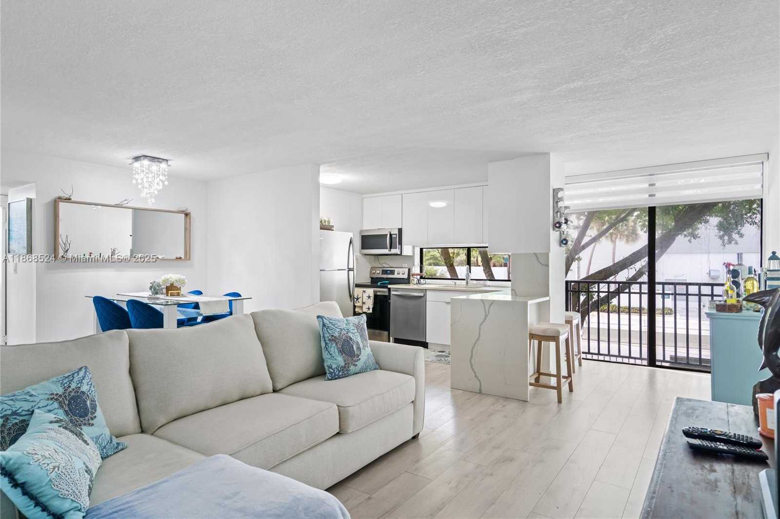 Small Image of 16909 NORTH BAY RD #221, Sunny Isles Beach Number 30