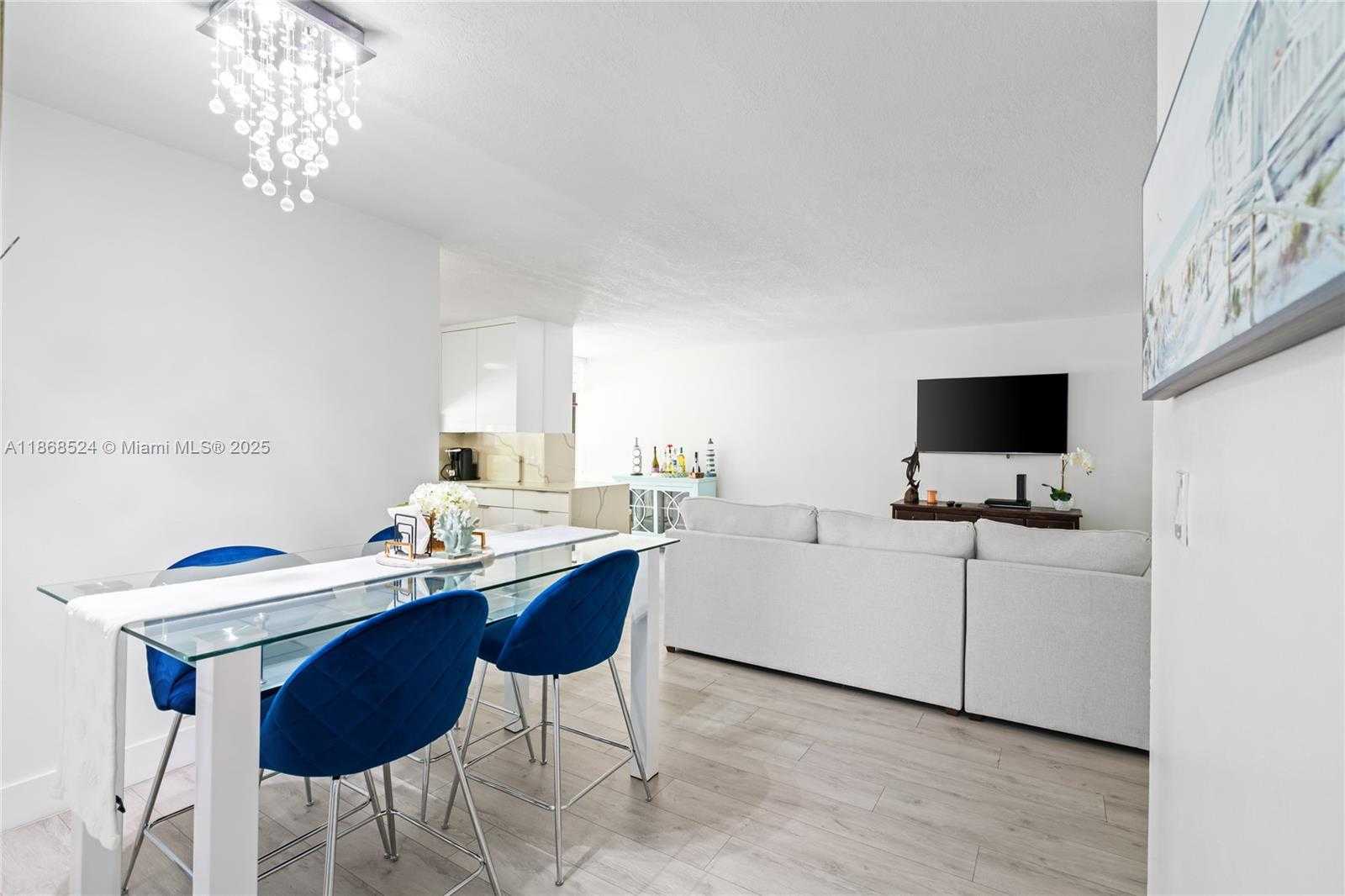 Small Image of 16909 NORTH BAY RD #221, Sunny Isles Beach Number 36
