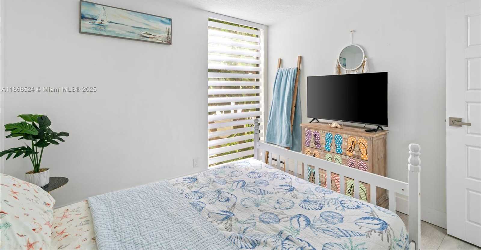 Small Image of 16909 NORTH BAY RD #221, Sunny Isles Beach Number 43