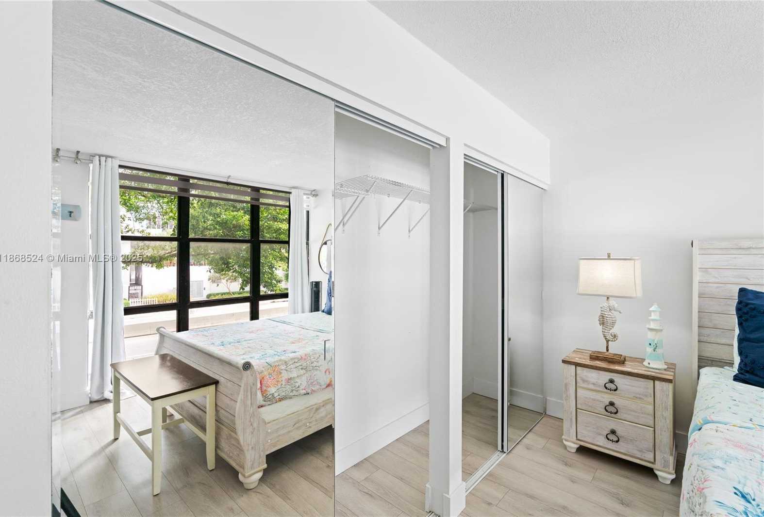 Small Image of 16909 NORTH BAY RD #221, Sunny Isles Beach Number 49