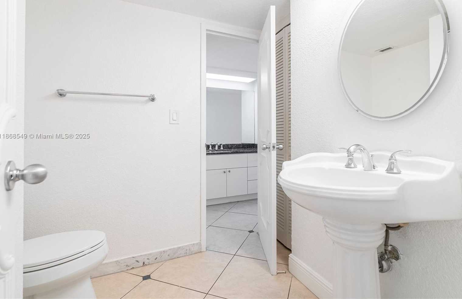 Small Image of 5701 COLLINS AVE #405, Miami Beach Number 10