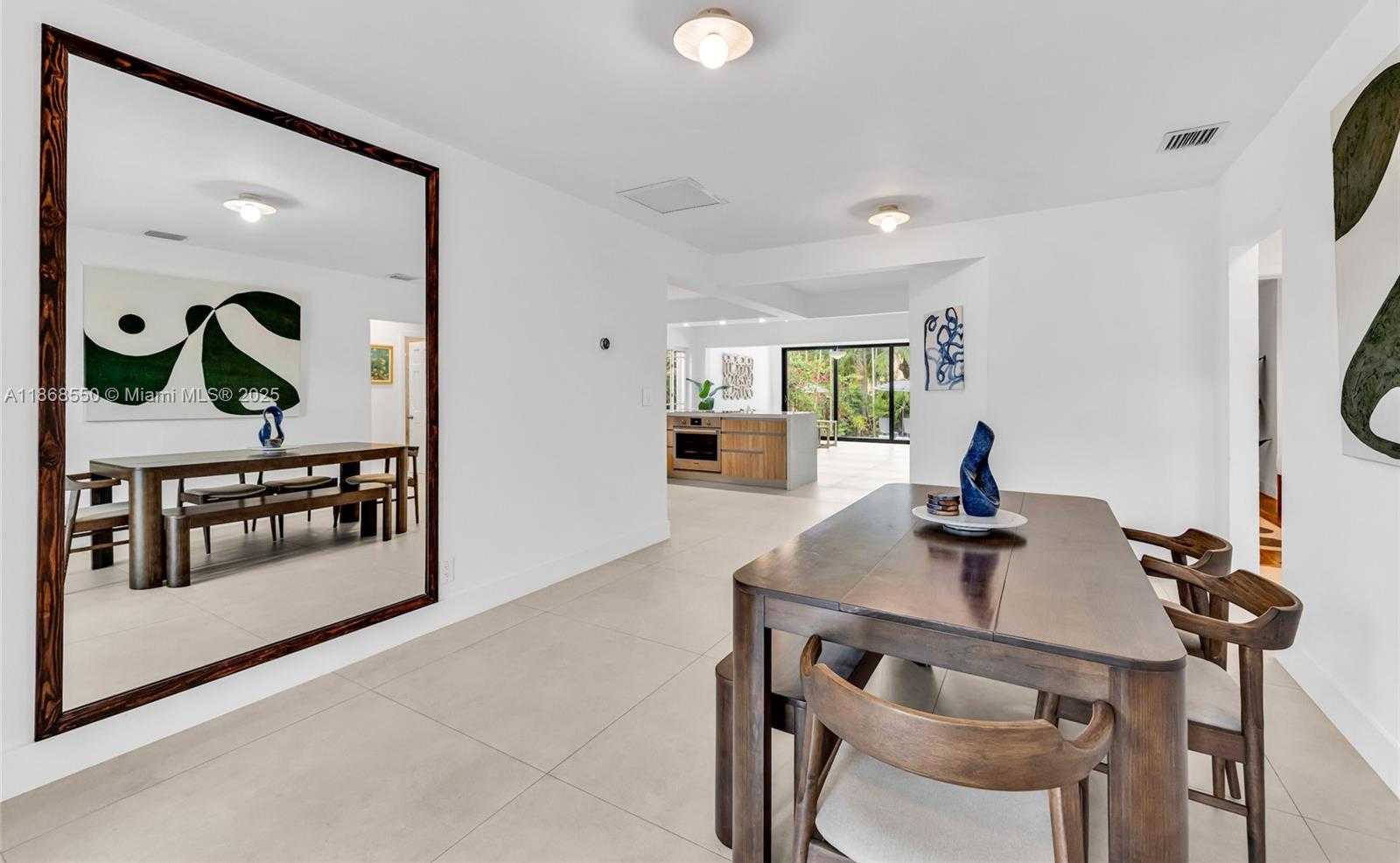 Small Image of 141 SOUTH WEST 23RD RD, Miami Number 10