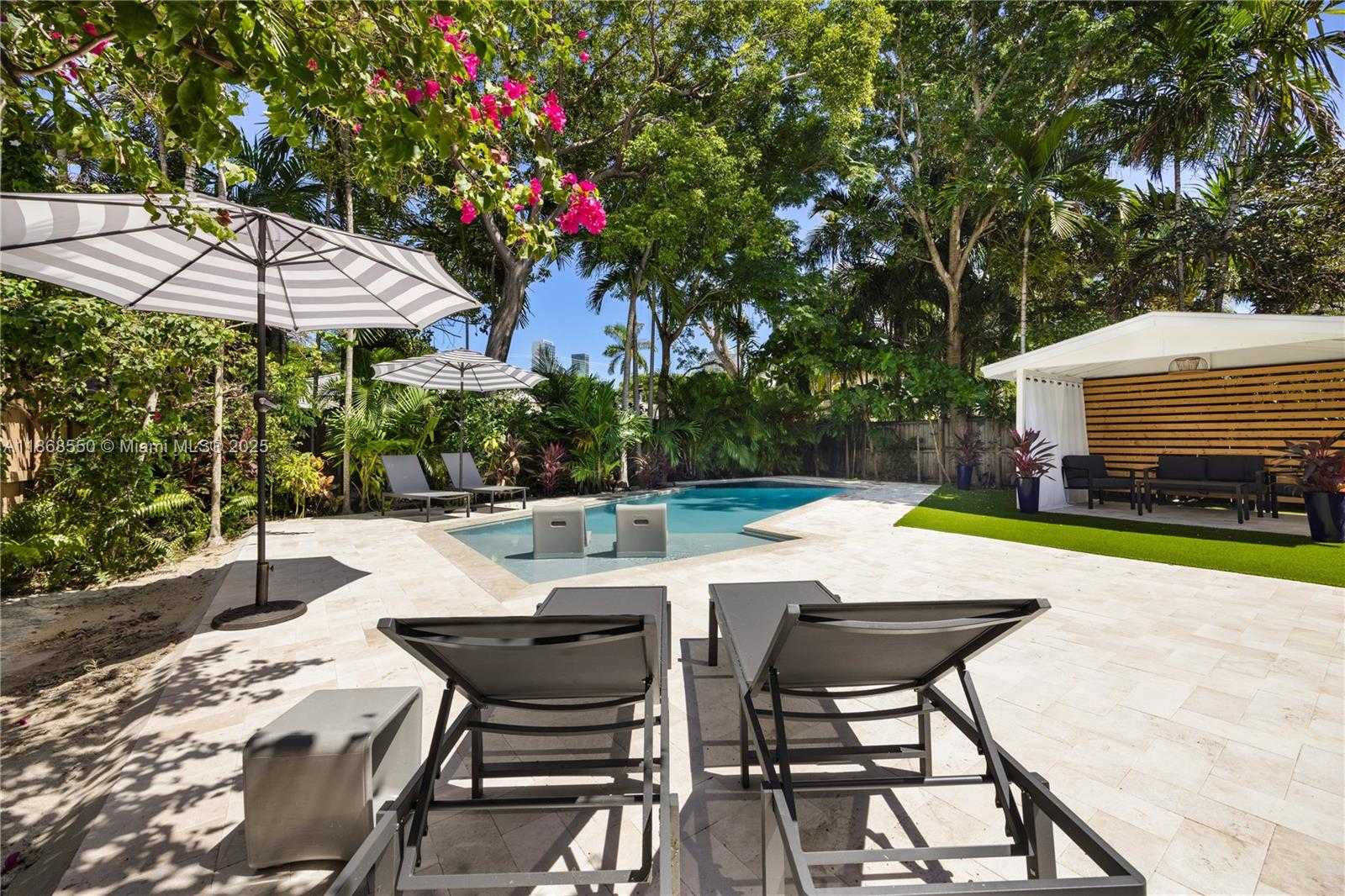 Small Image of 141 SOUTH WEST 23RD RD, Miami Number 22