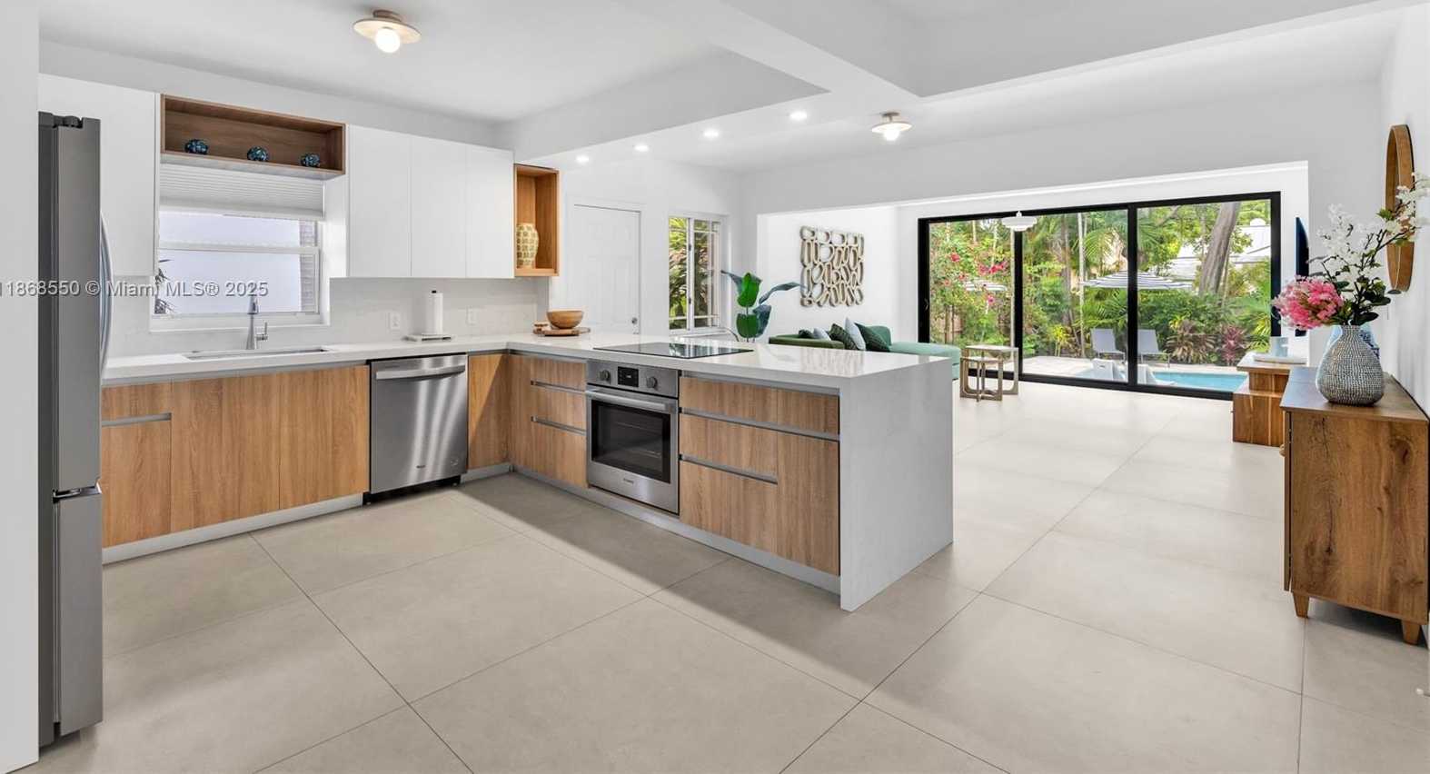Small Image of 141 SOUTH WEST 23RD RD, Miami Number 9