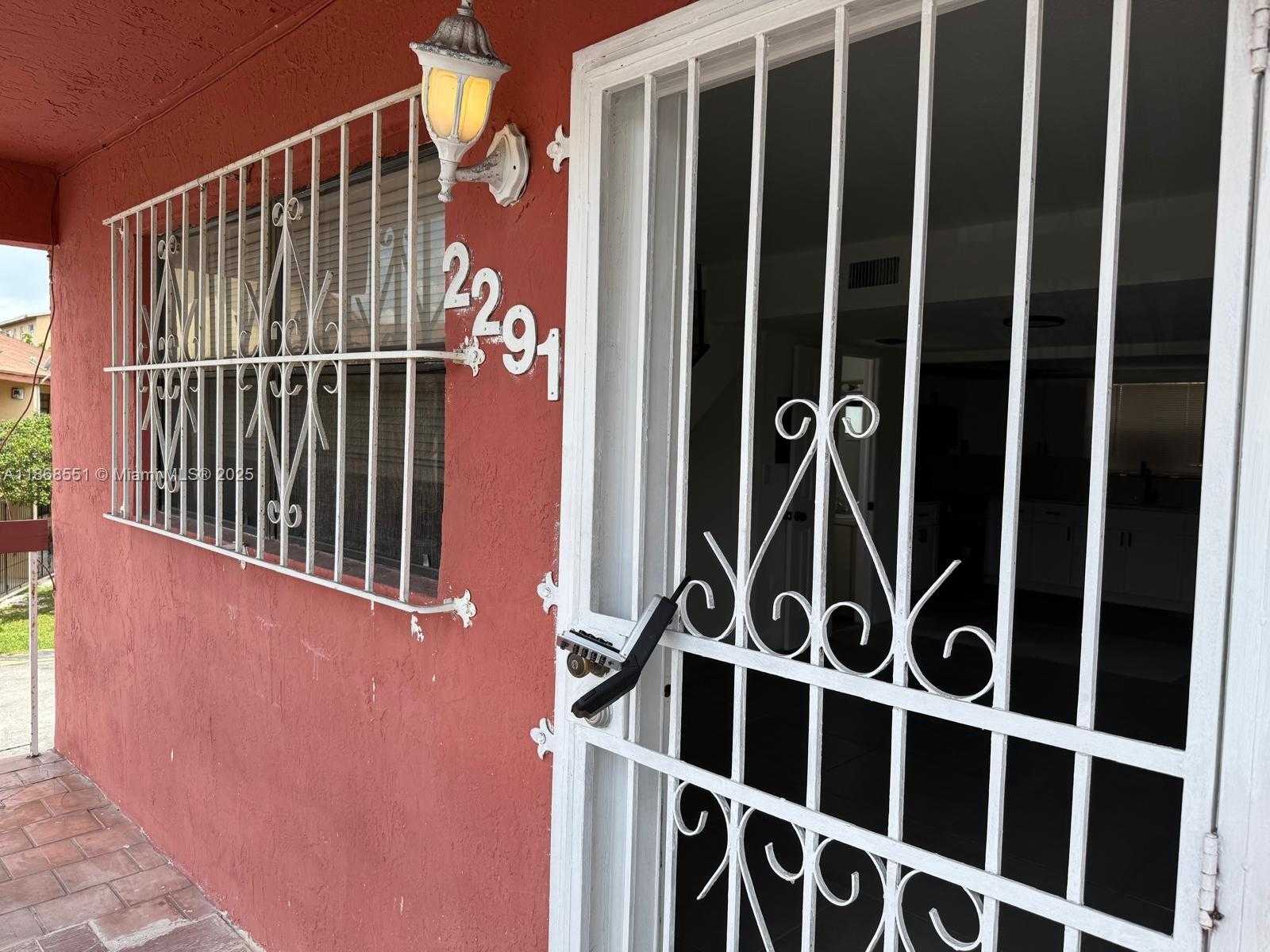 Small Image of 2291 WEST 53RD PL #2291, Hialeah Number 11