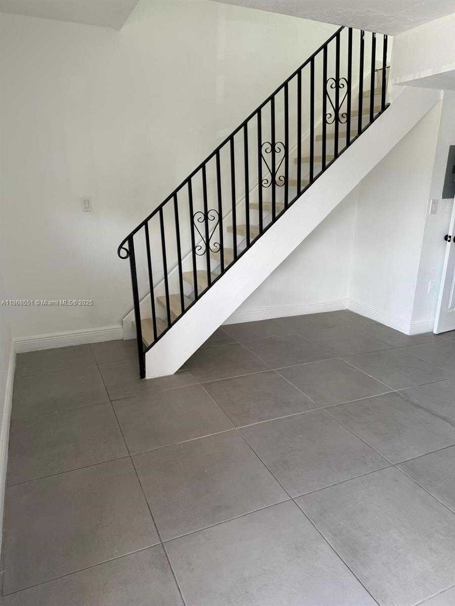 Small Image of 2291 WEST 53RD PL #2291, Hialeah Number 2