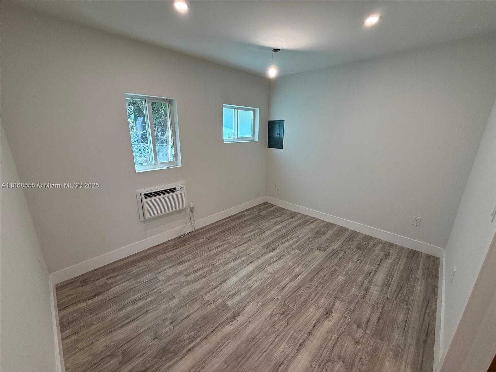 Small Image of 935 JEFFERSON AVE #10, Miami Beach Number 10