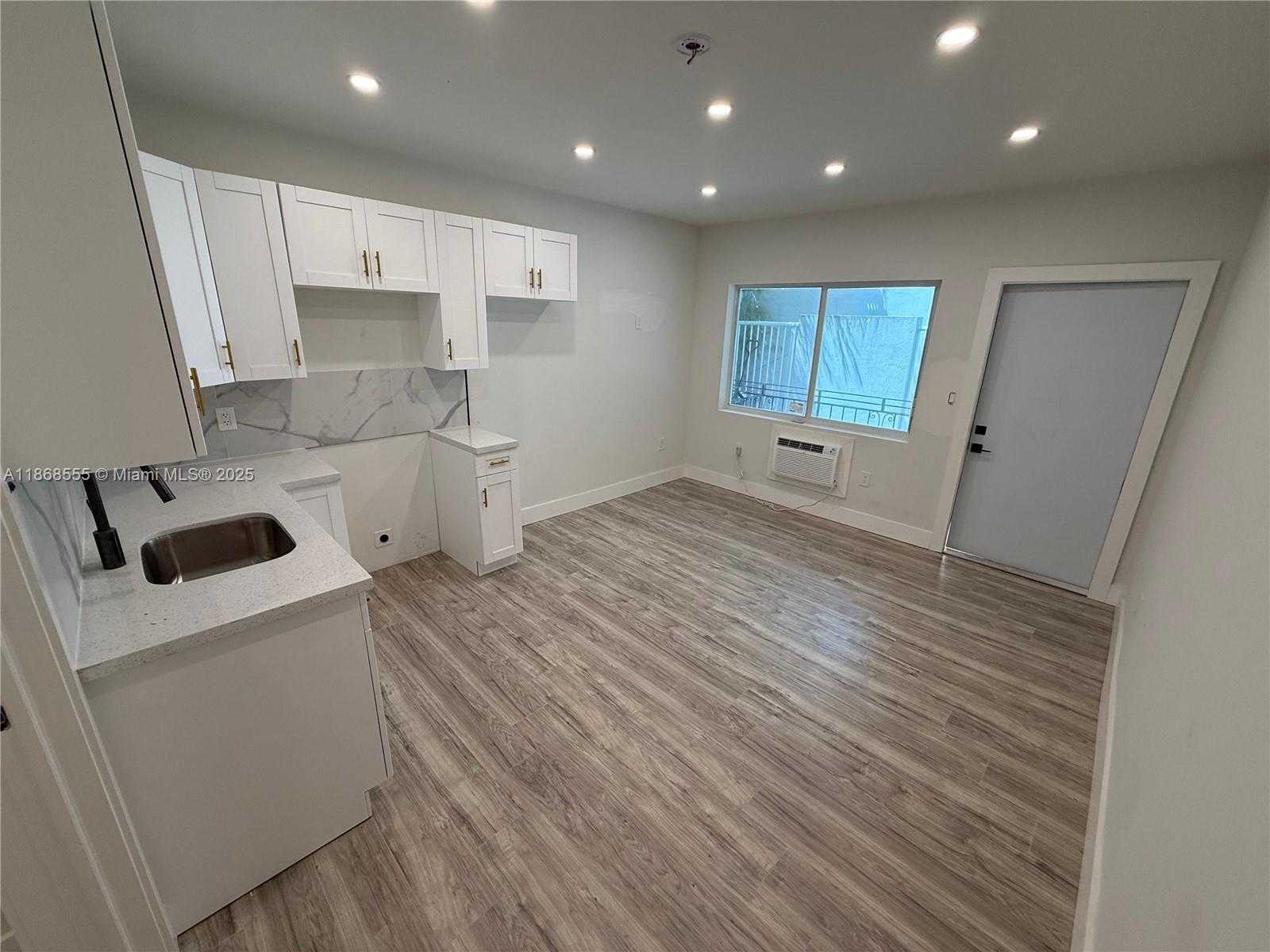 Small Image of 935 JEFFERSON AVE #10, Miami Beach Number 4
