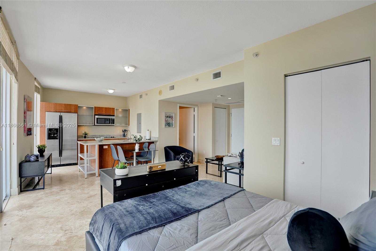 Small Image of 185 SOUTH WEST 7TH ST #1600, Miami Number 13