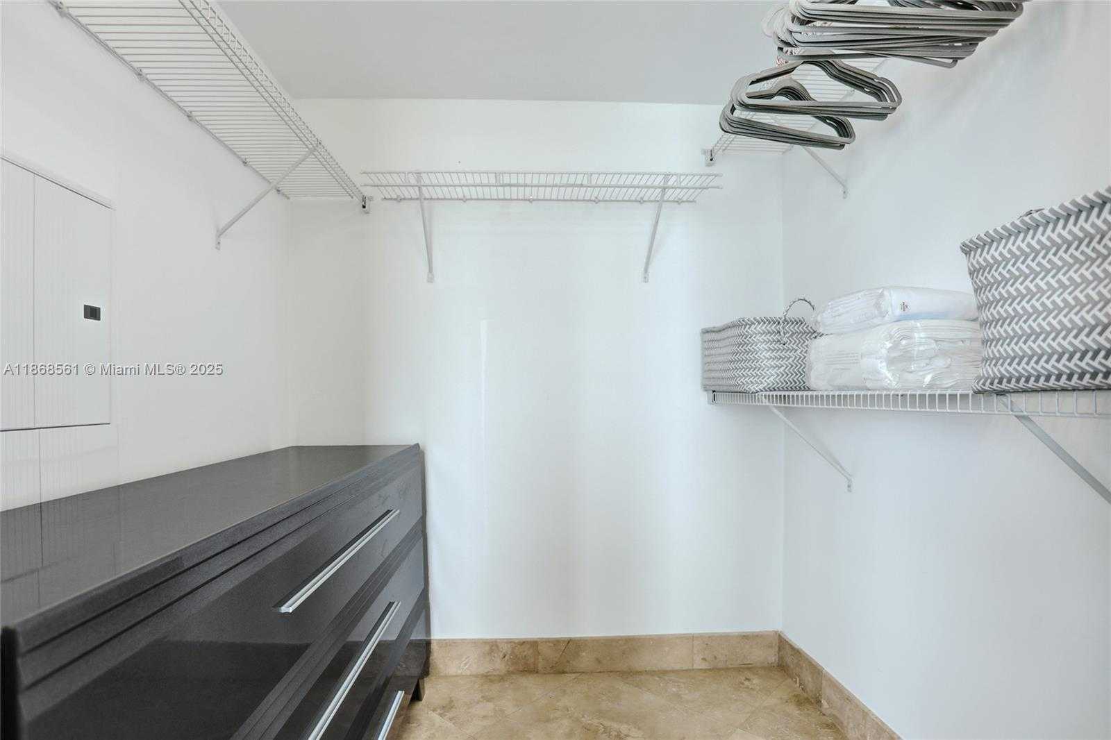 Small Image of 185 SOUTH WEST 7TH ST #1600, Miami Number 16