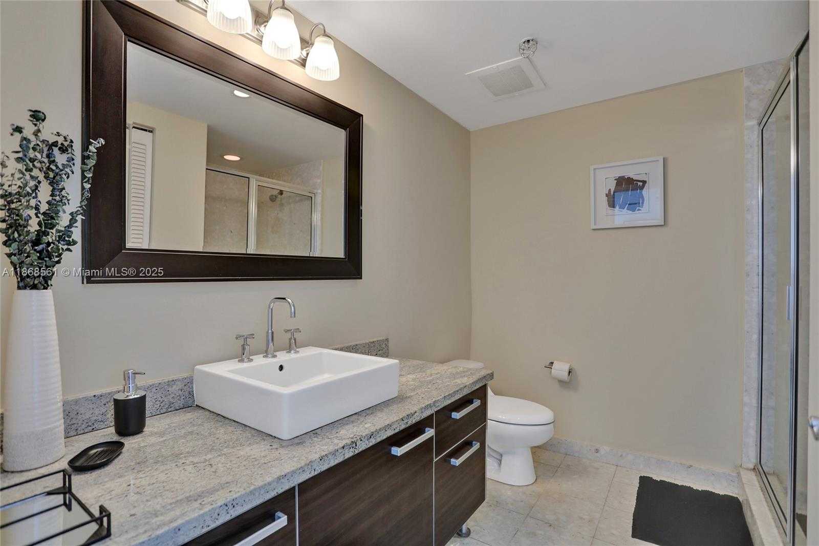 Small Image of 185 SOUTH WEST 7TH ST #1600, Miami Number 26