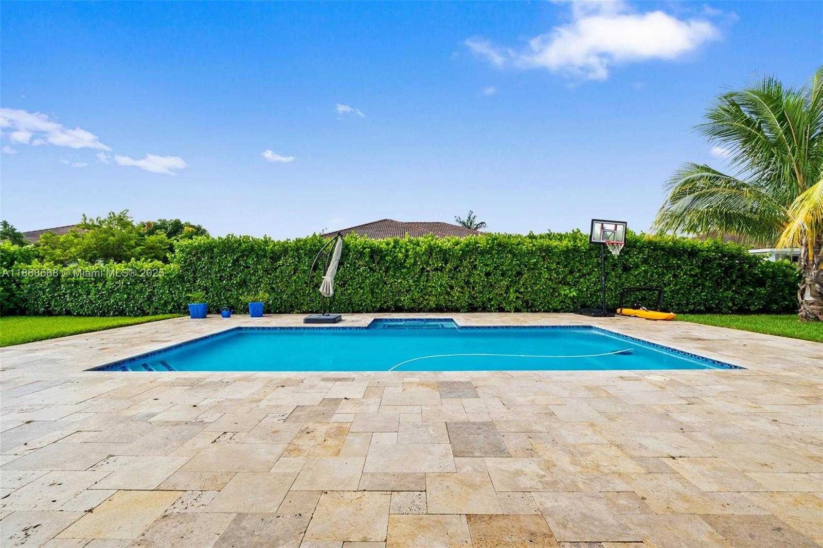 Small Image of 12750 SOUTH WEST 225TH ST, Miami Number 13