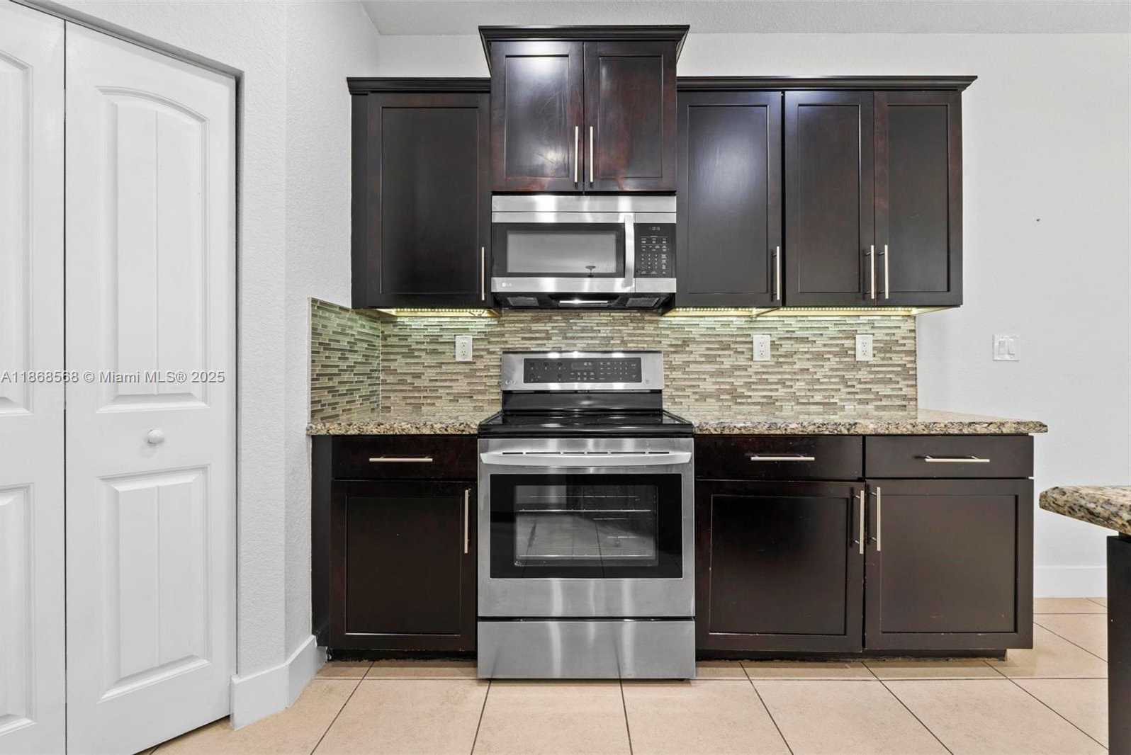 Small Image of 12750 SOUTH WEST 225TH ST, Miami Number 32