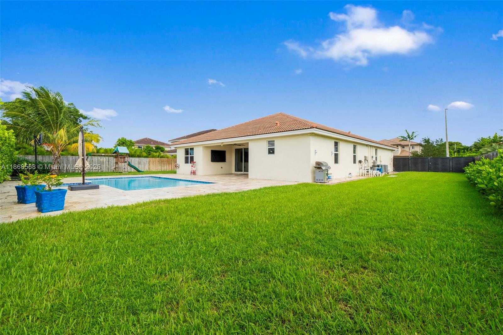 Small Image of 12750 SOUTH WEST 225TH ST, Miami Number 39