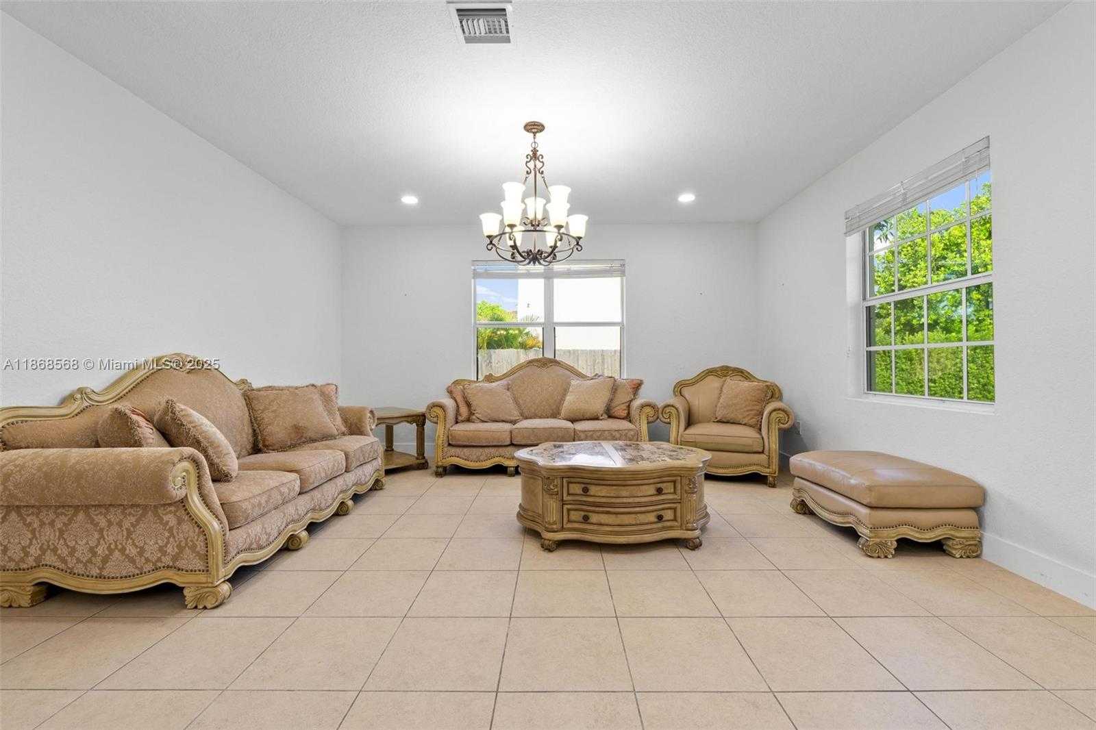 Small Image of 12750 SOUTH WEST 225TH ST, Miami Number 40