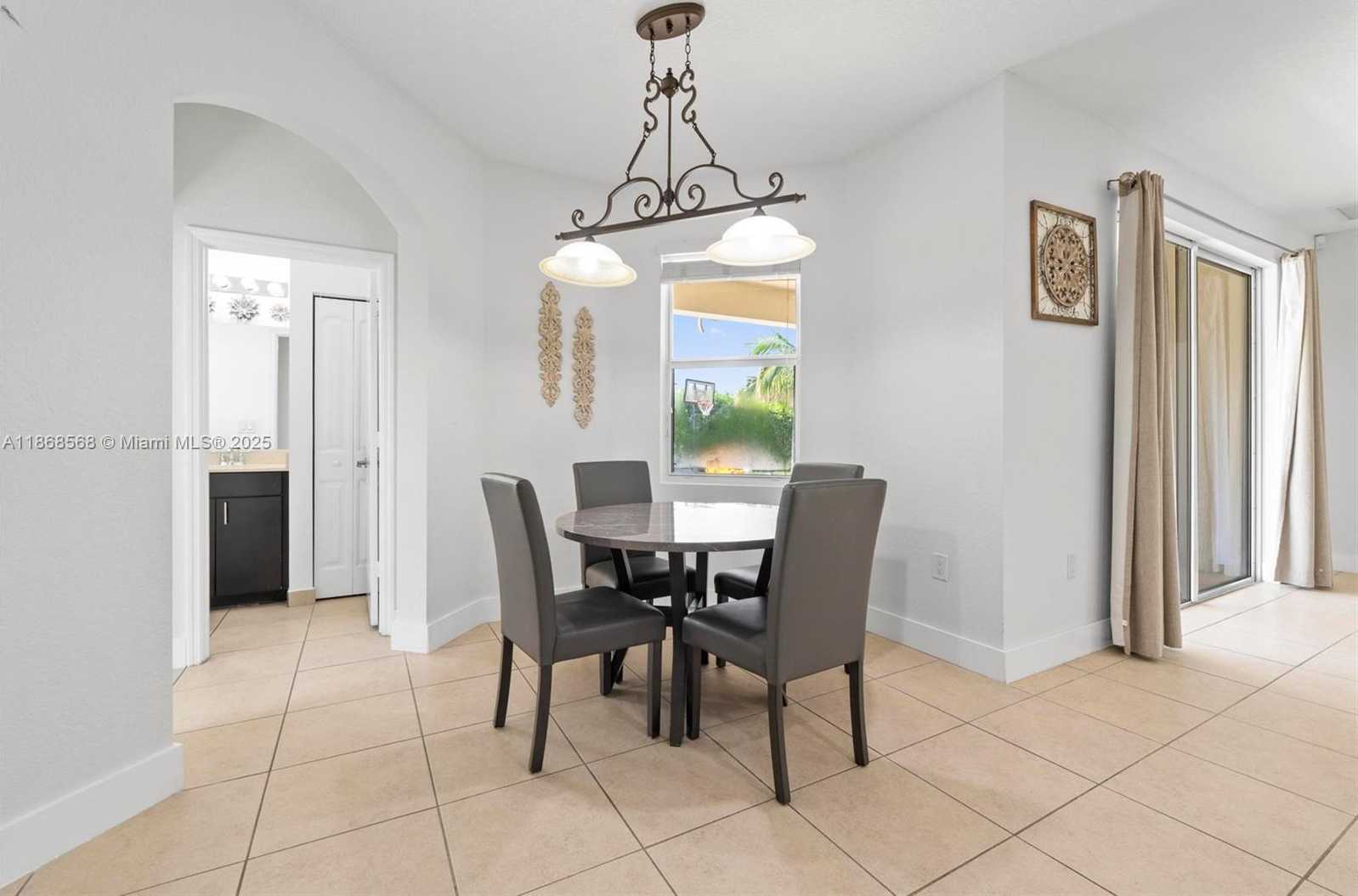 Small Image of 12750 SOUTH WEST 225TH ST, Miami Number 5