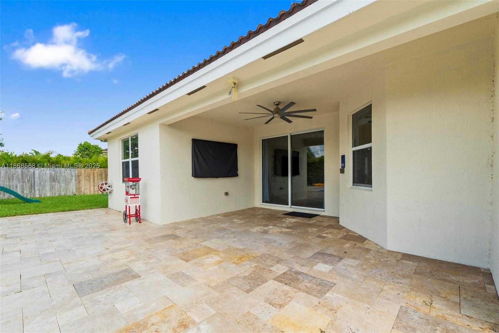 Small Image of 12750 SOUTH WEST 225TH ST, Miami Number 6