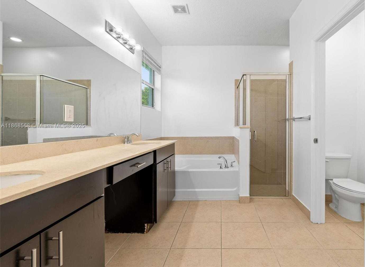 Small Image of 12750 SOUTH WEST 225TH ST, Miami Number 8