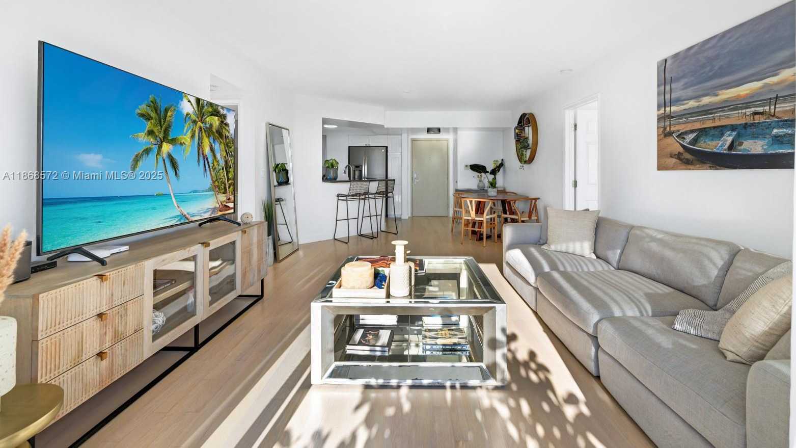 Small Image of 1800 SUNSET HARBOUR DR #803, Miami Beach Number 14