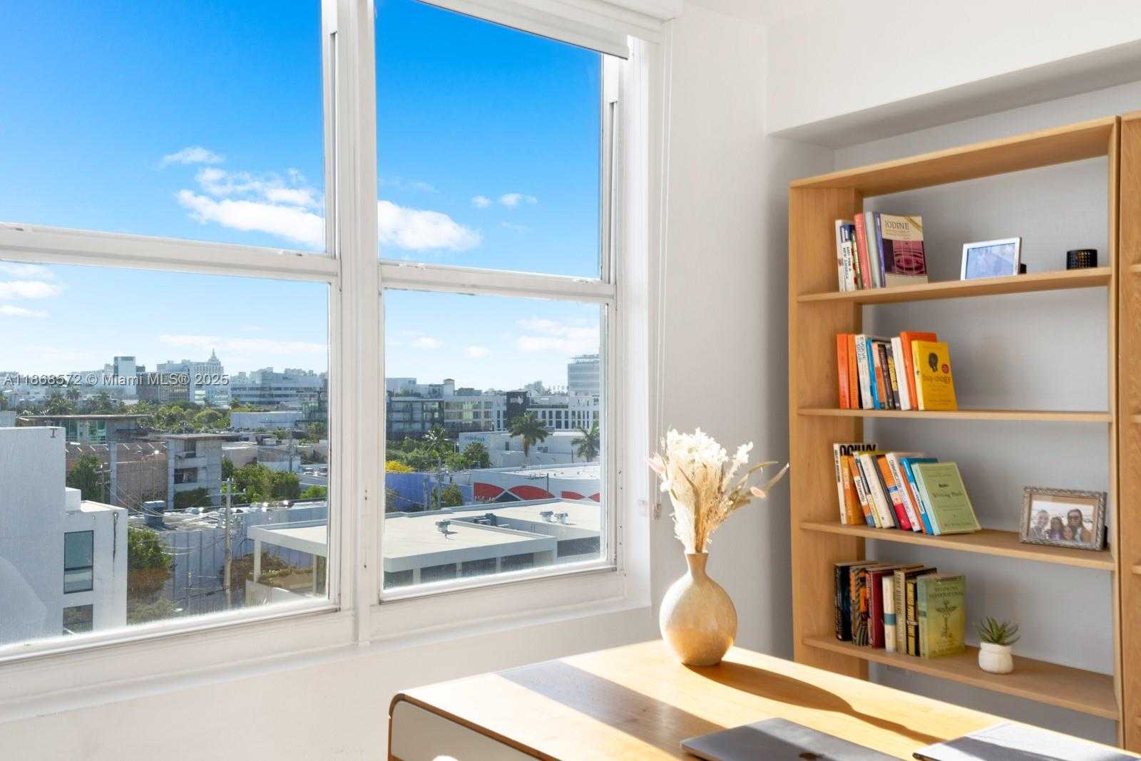 Small Image of 1800 SUNSET HARBOUR DR #803, Miami Beach Number 23