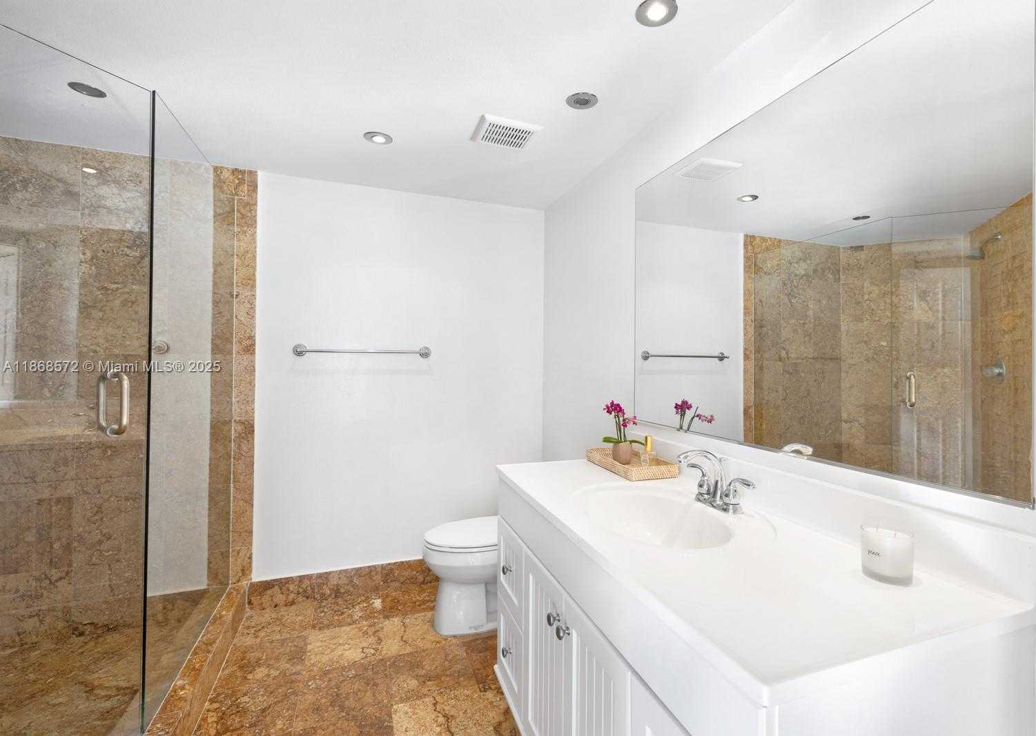Small Image of 1800 SUNSET HARBOUR DR #803, Miami Beach Number 24