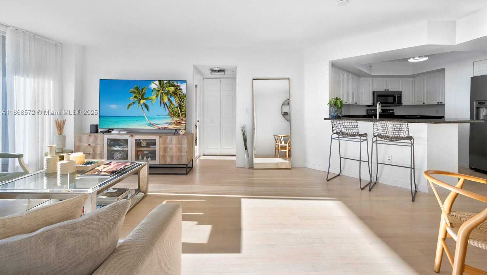 Small Image of 1800 SUNSET HARBOUR DR #803, Miami Beach Number 8