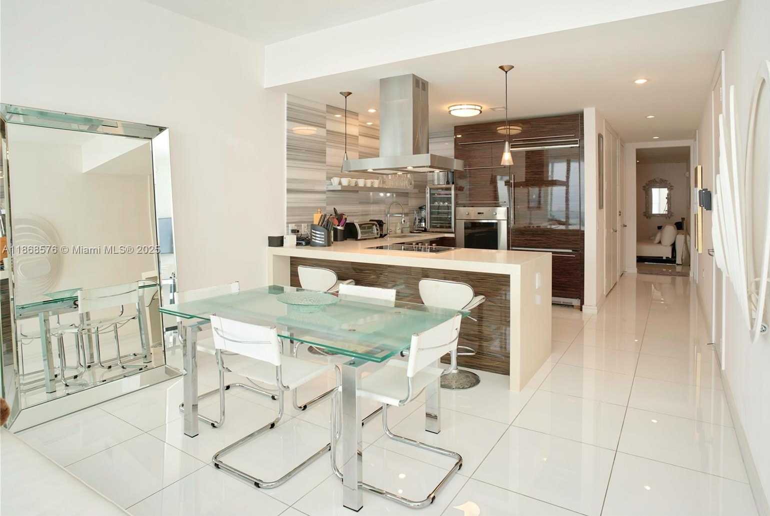 Small Image of 1100 BISCAYNE BLVD #5202, Miami Number 3