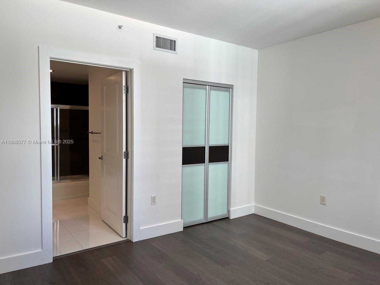 Small Image of 1250 SOUTH MIAMI AVE #1414, Miami Number 15