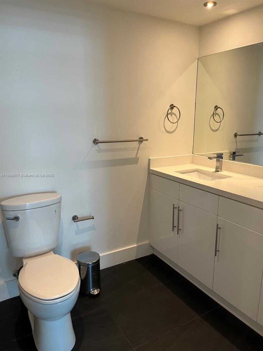 Small Image of 1250 SOUTH MIAMI AVE #1414, Miami Number 19