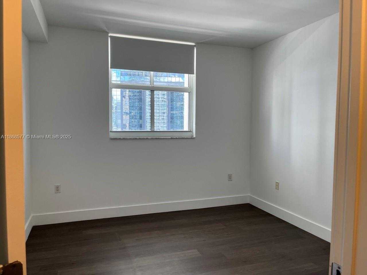 Small Image of 1250 SOUTH MIAMI AVE #1414, Miami Number 21