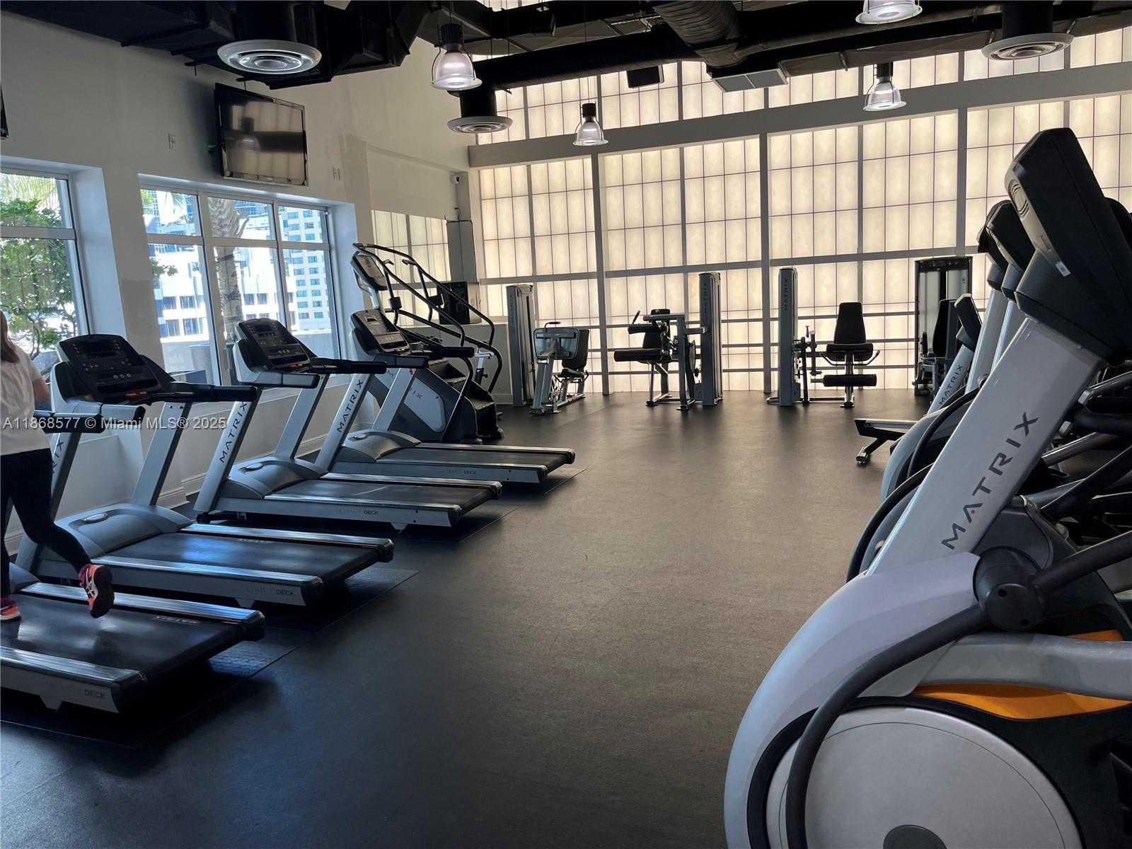 Small Image of 1250 SOUTH MIAMI AVE #1414, Miami Number 24