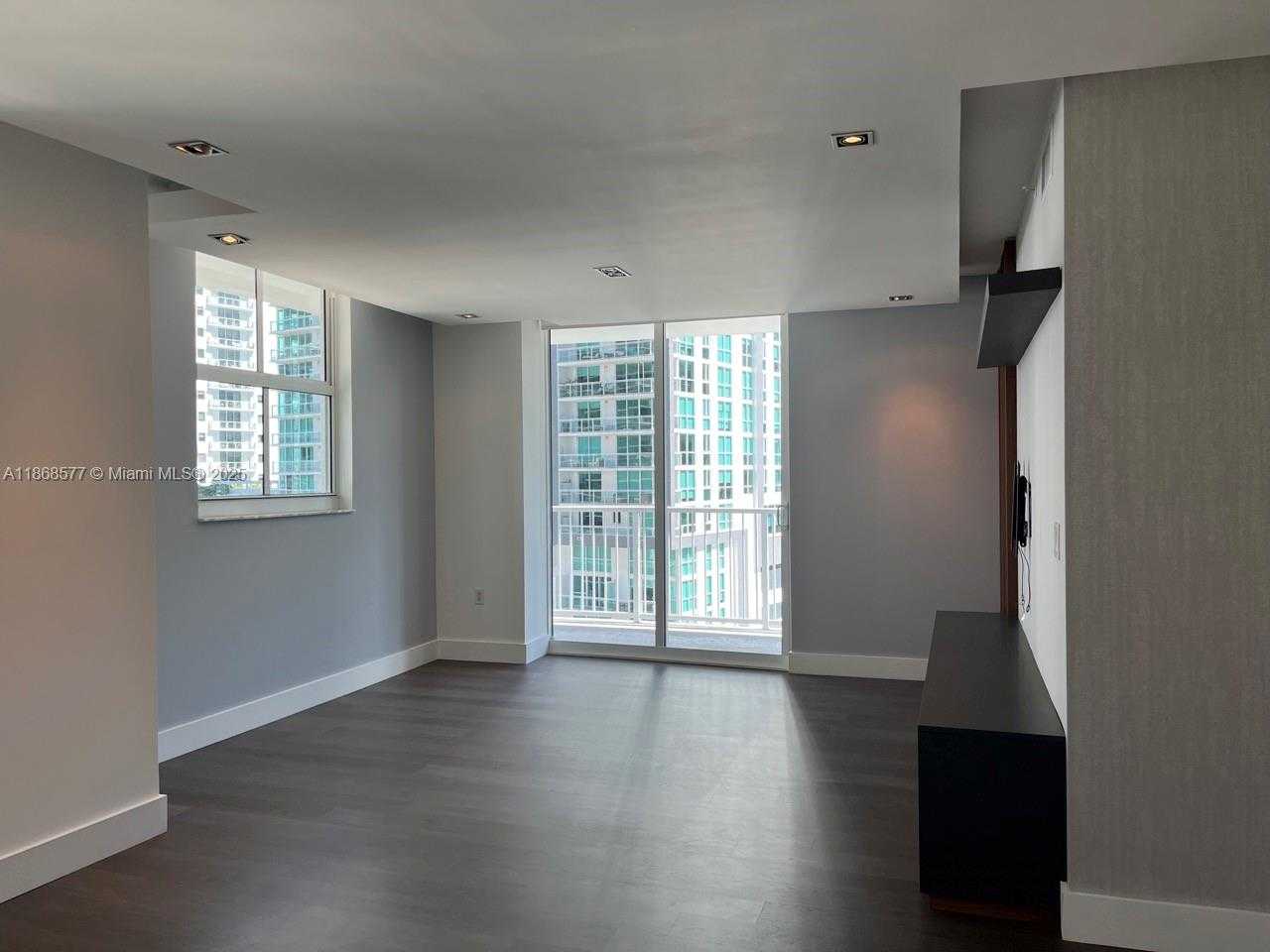 Small Image of 1250 SOUTH MIAMI AVE #1414, Miami Number 5