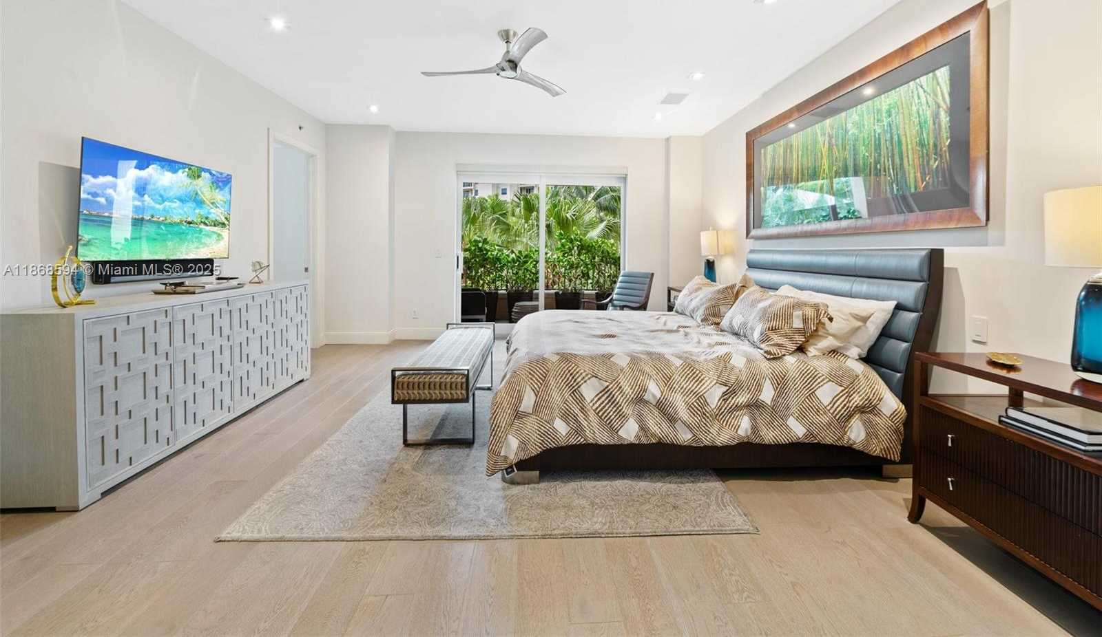 Small Image of 13633 DEERING BAY DR #225, Coral Gables Number 14