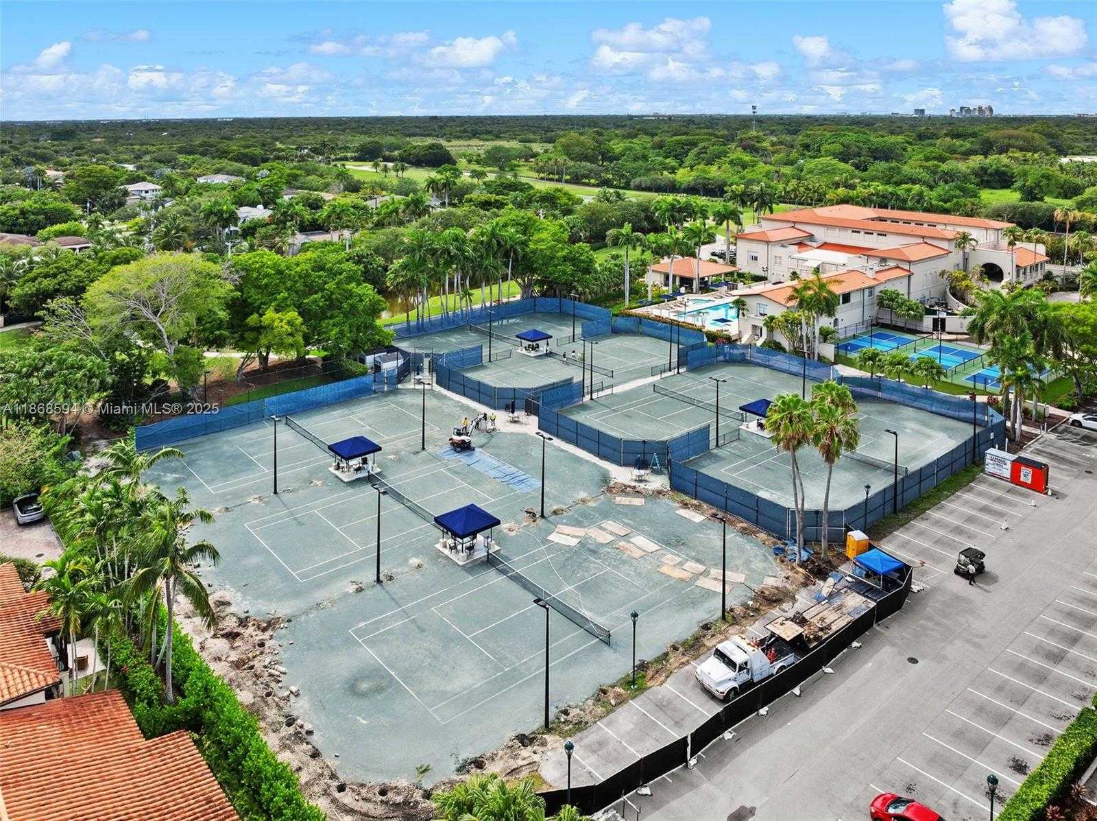 Small Image of 13633 DEERING BAY DR #225, Coral Gables Number 36