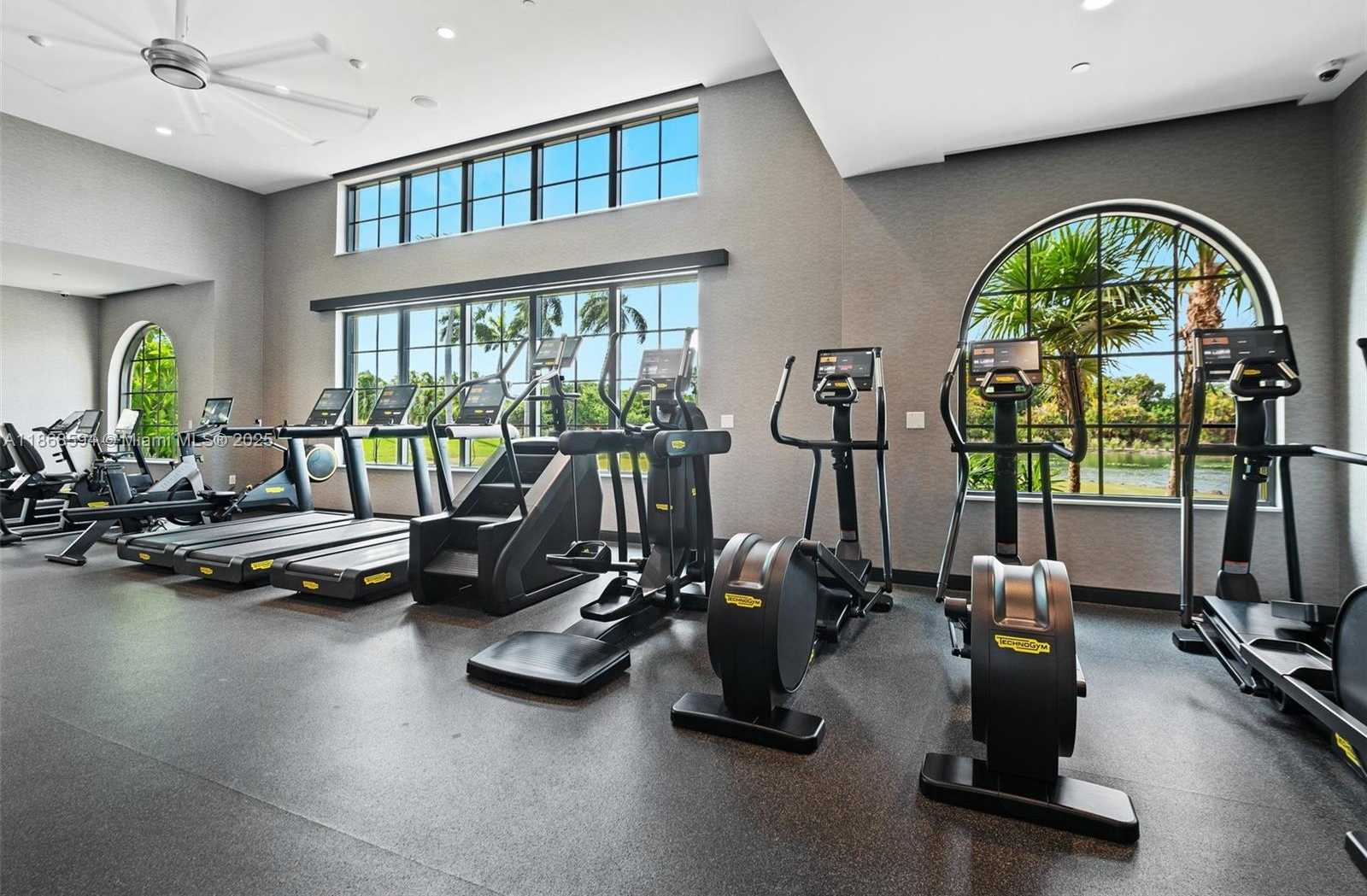 Small Image of 13633 DEERING BAY DR #225, Coral Gables Number 43