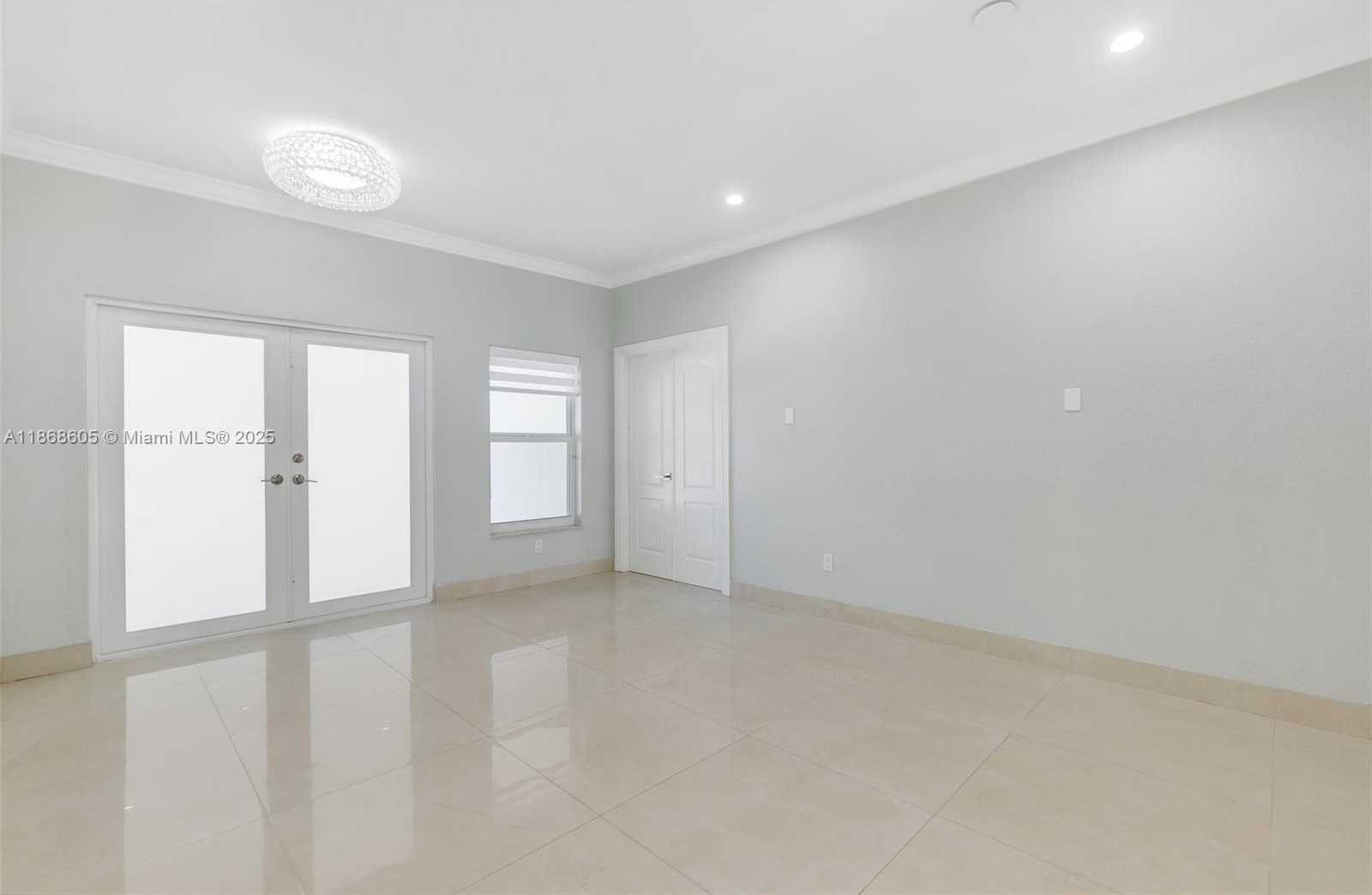 Small Image of 14813 NORTH WEST 87TH PL, Miami Lakes Number 13