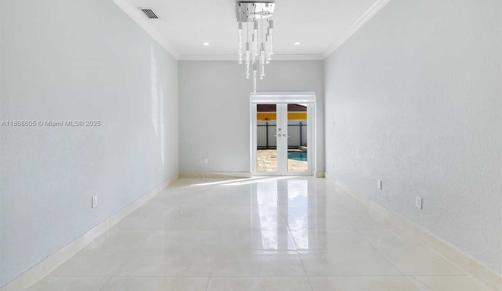 Small Image of 14813 NORTH WEST 87TH PL, Miami Lakes Number 16