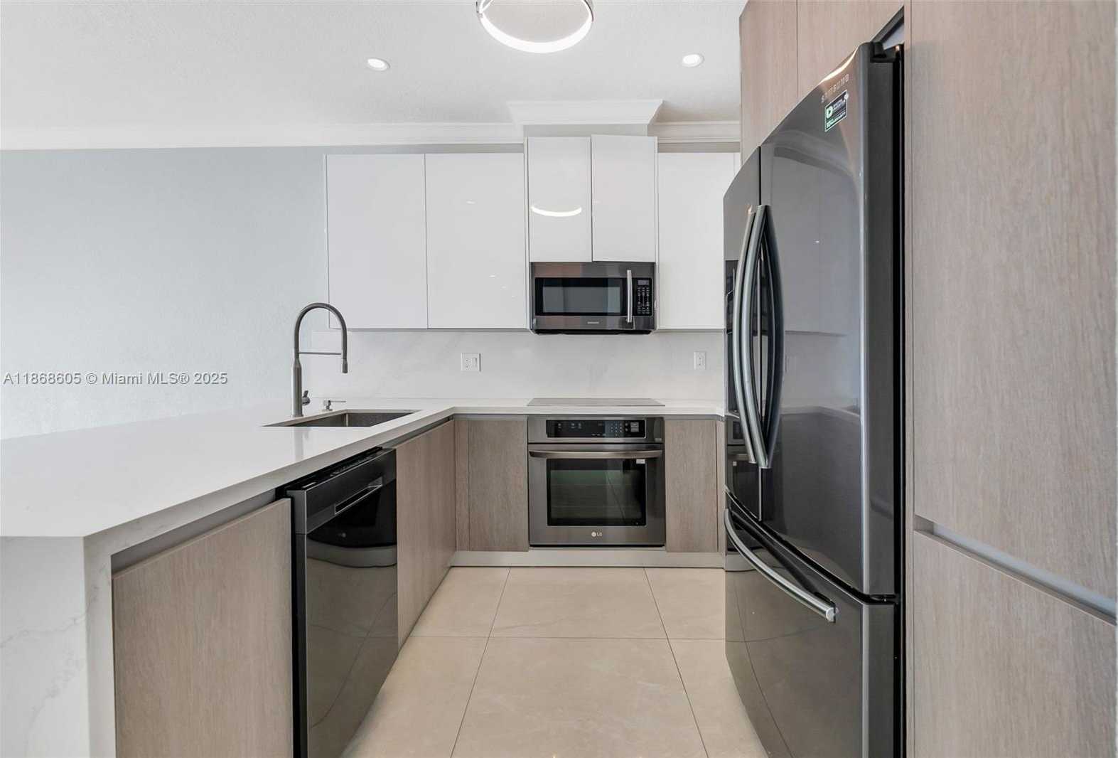 Small Image of 14813 NORTH WEST 87TH PL, Miami Lakes Number 20