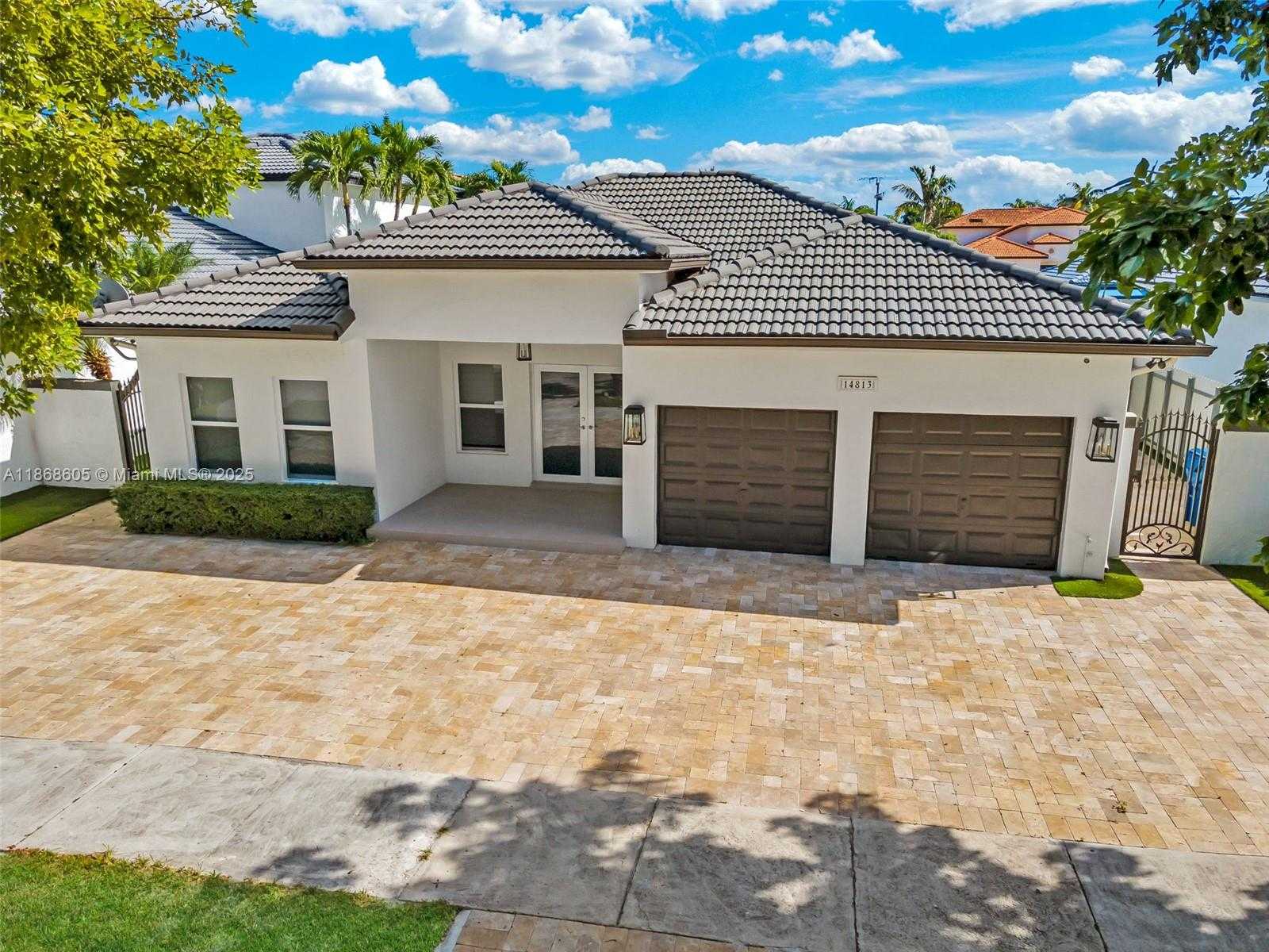 Small Image of 14813 NORTH WEST 87TH PL, Miami Lakes Number 5