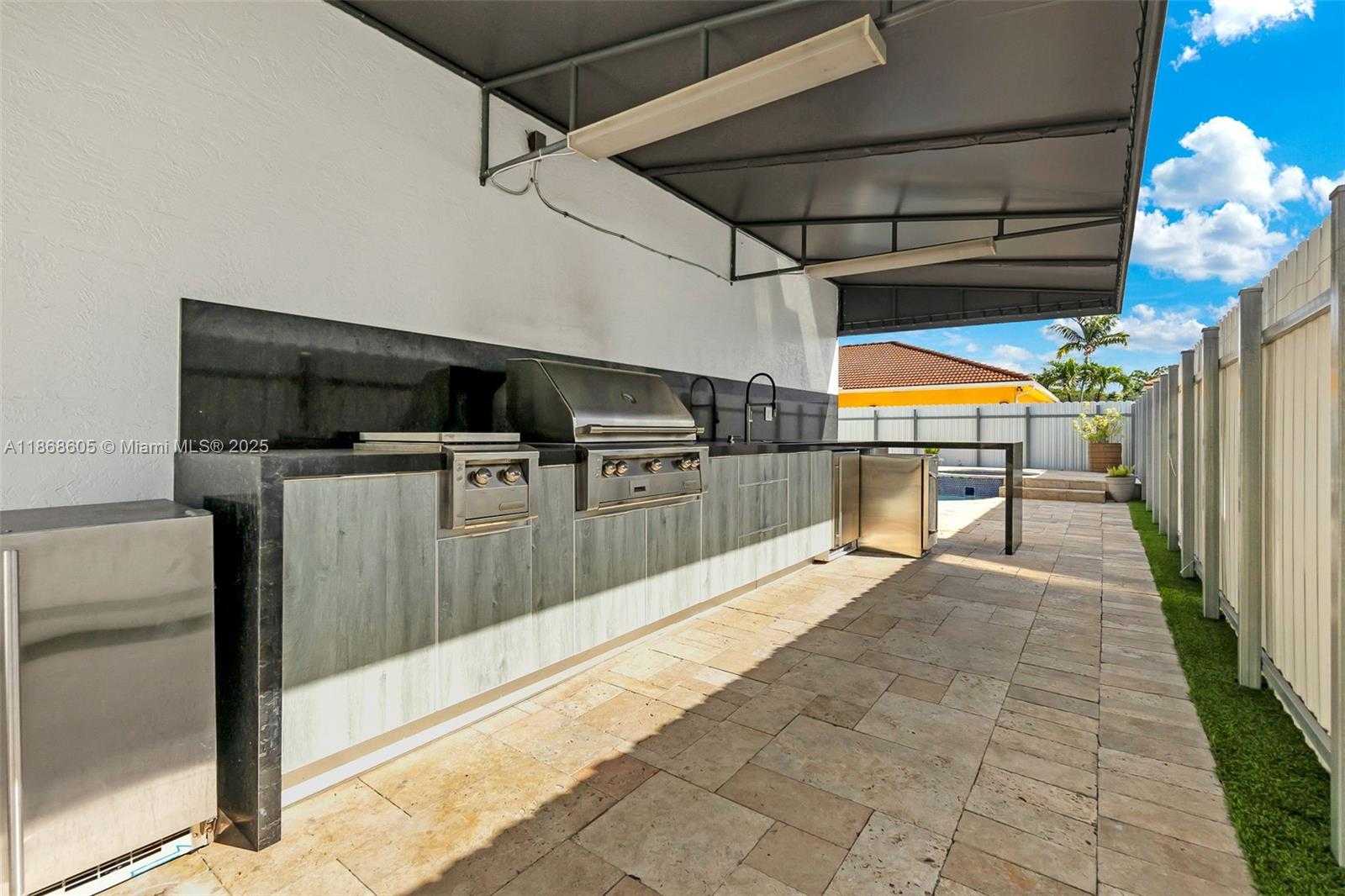 Small Image of 14813 NORTH WEST 87TH PL, Miami Lakes Number 9