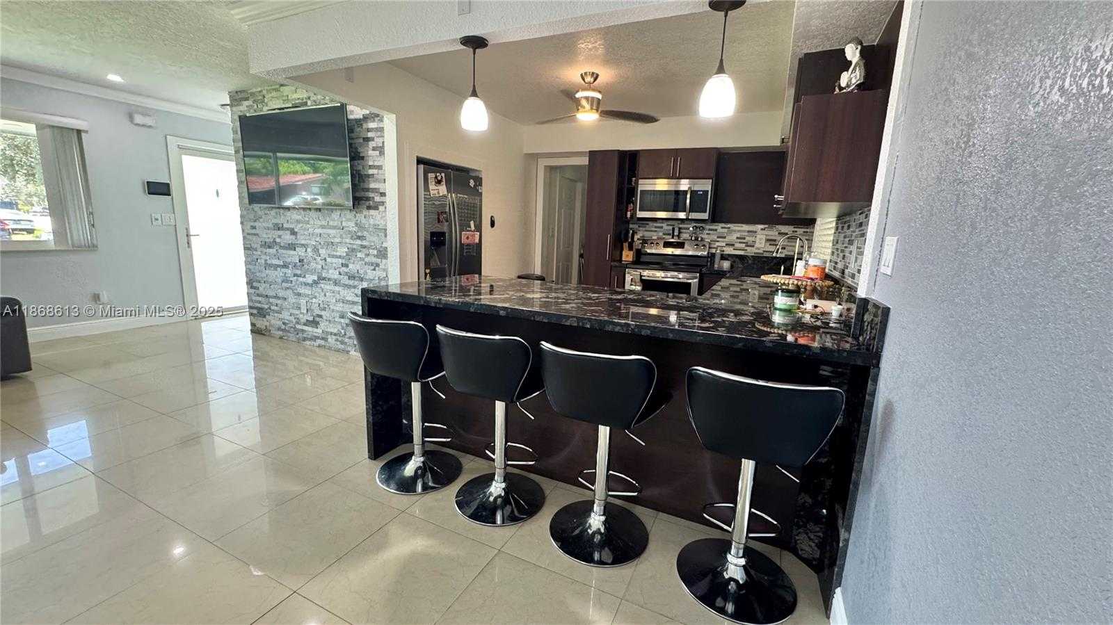 Small Image of 8891 NORTH WEST 11TH ST, Pembroke Pines Number 12