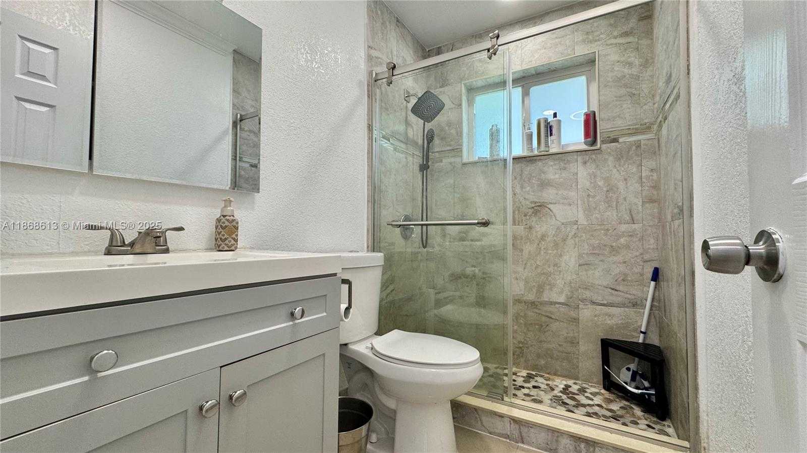 Small Image of 8891 NORTH WEST 11TH ST, Pembroke Pines Number 21