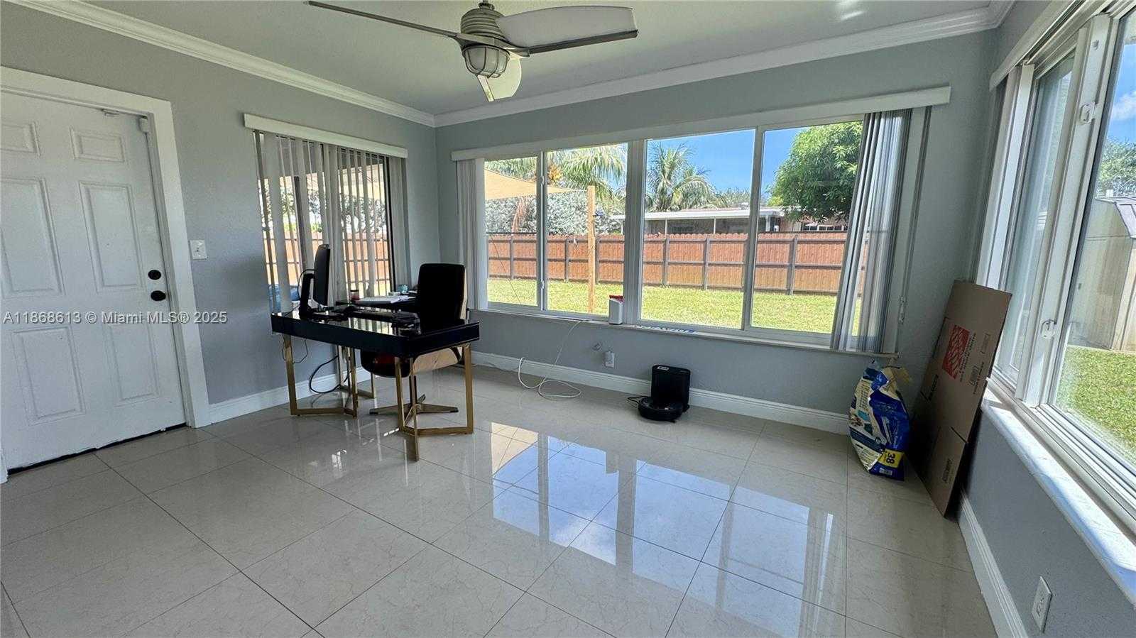Small Image of 8891 NORTH WEST 11TH ST, Pembroke Pines Number 23