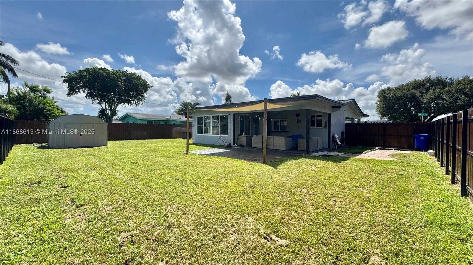 Small Image of 8891 NORTH WEST 11TH ST, Pembroke Pines Number 26