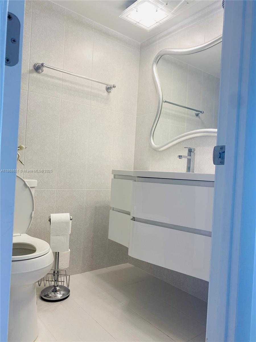 Small Image of 230 174TH ST #507, Sunny Isles Beach Number 24